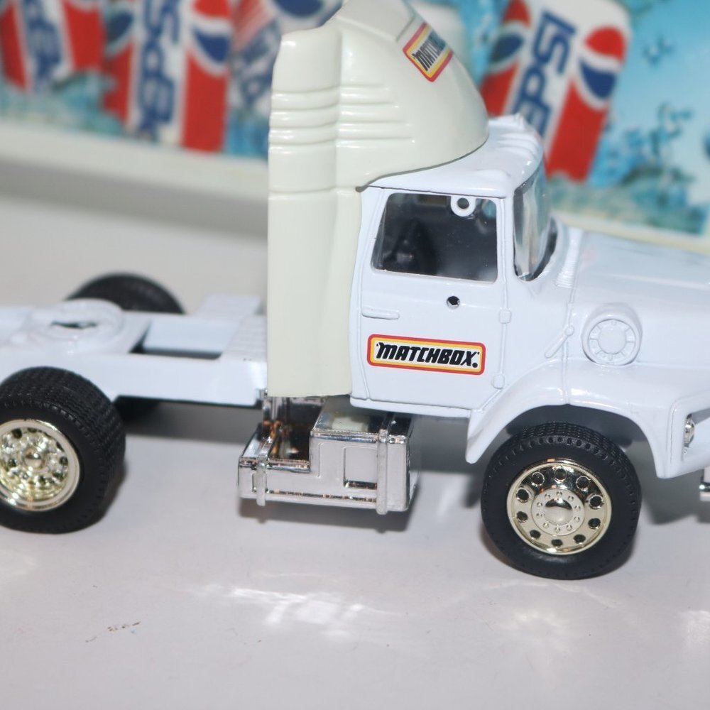 Matchbox Gold Collection King Size Rigs Pepsi truck with box - Picture 5 of 12